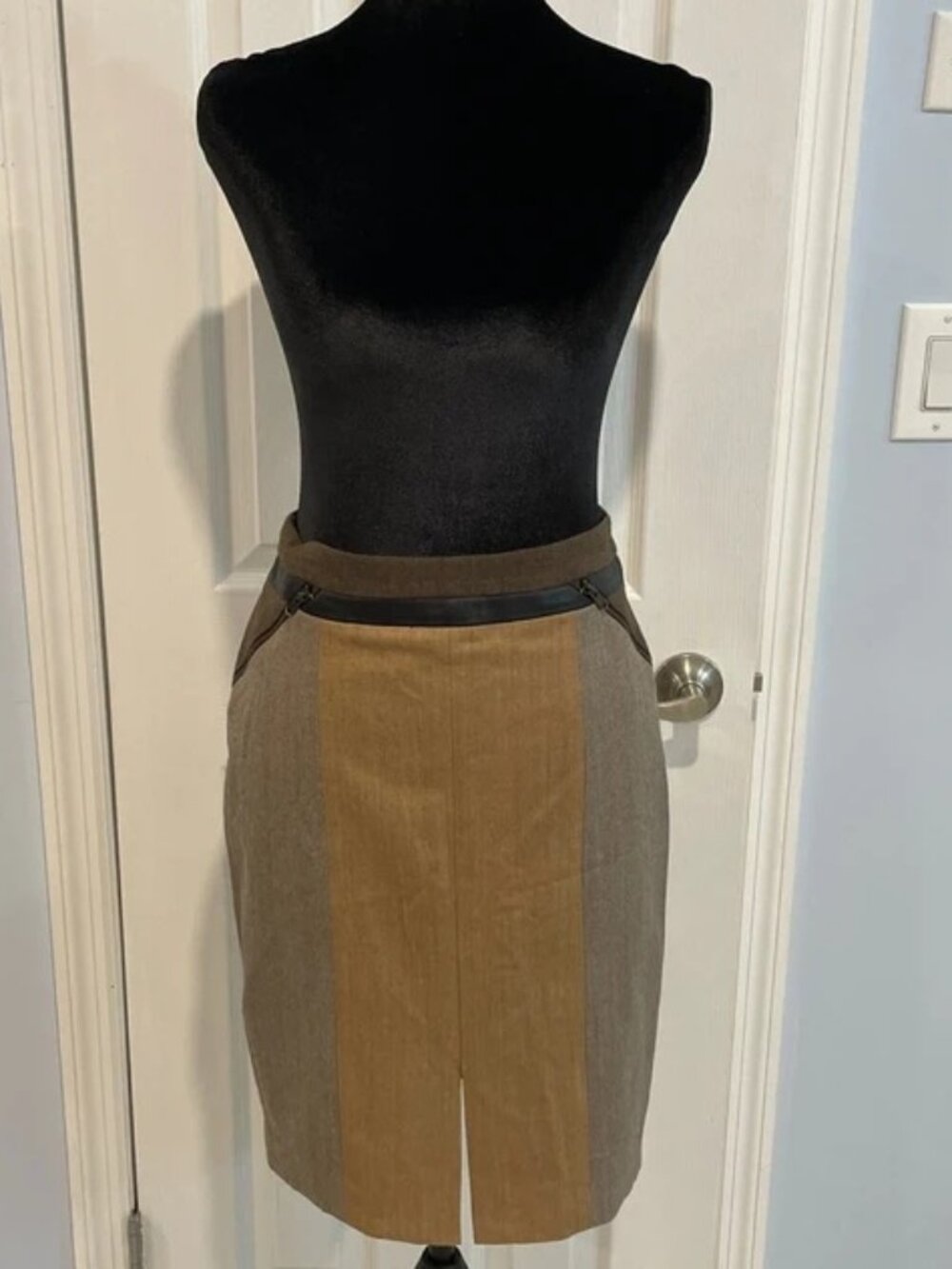 Club Monaco Women’s Pencil Skirt 2